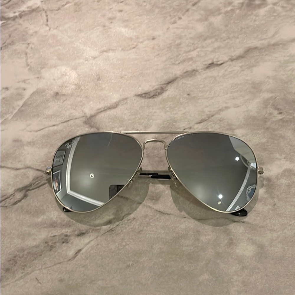 Ray-Ban Silver Aviator Reflective Mirror Silver Sunglasses